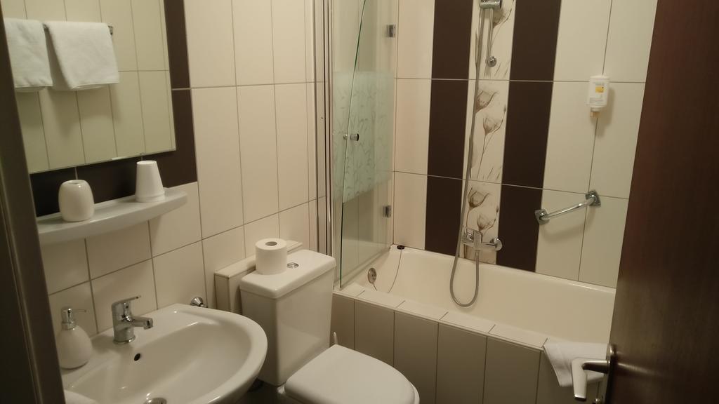 Hotel Alfa Neu-Isenburg Extérieur photo
